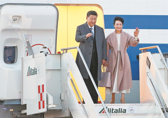 Τι βλέπει ο Κινέζος (πρόεδρος) στην Ευρώπη;