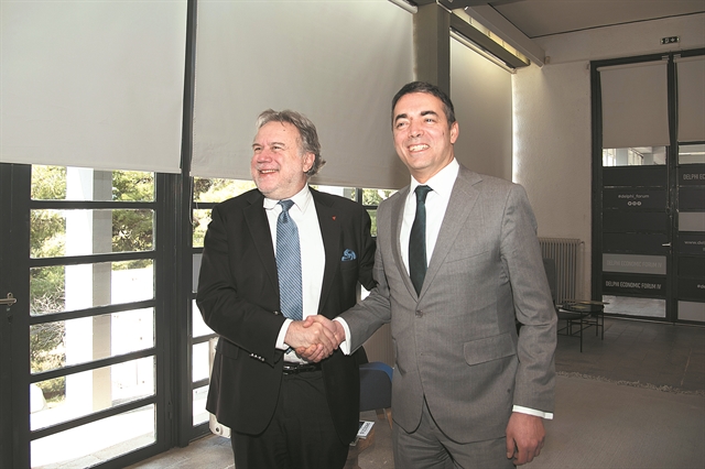 Ο Τσίπρας στα Σκόπια και ο Ζάεφ στην Αθήνα