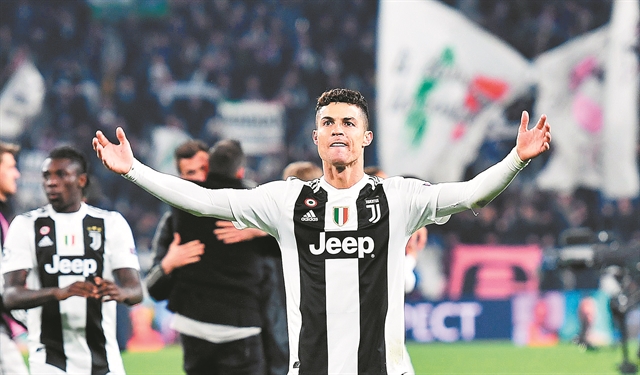 Χατ τρικ πολλών εκατομμυρίων