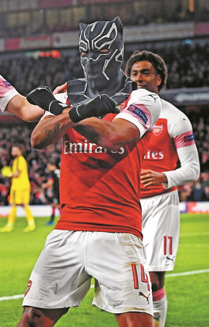 Ομοβροντία και πρόκριση για Αρσεναλ και Τσέλσι