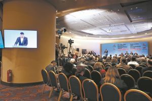 Το Μαξίμου αποσυντονίζει τον ΣΥΡΙΖΑ