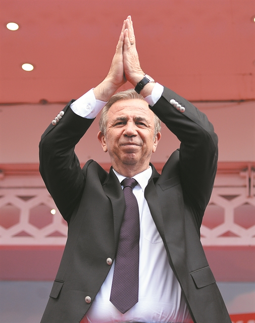 Αλλάζει την Αγκυρα και… ανησυχεί τον Ερντογάν