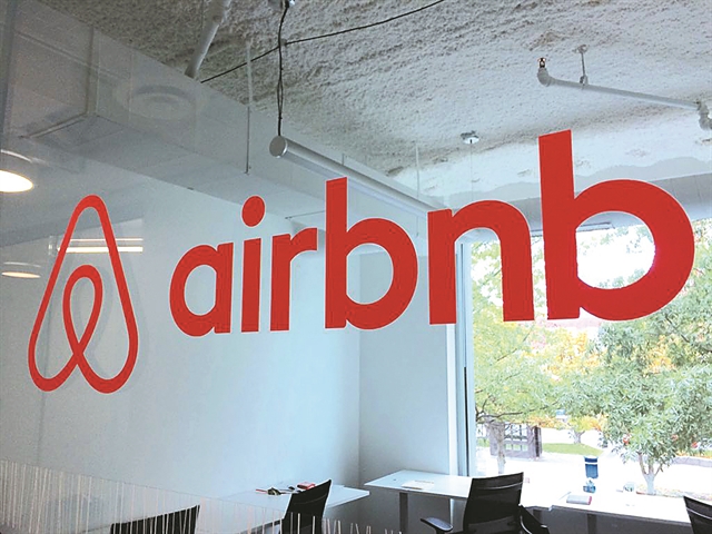 Εκρηξη σε ξενοδοχεία και Airbnb