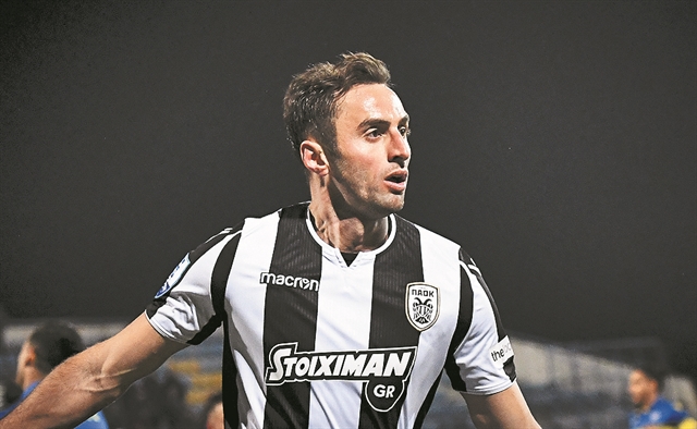 Νικάει και τις απουσίες