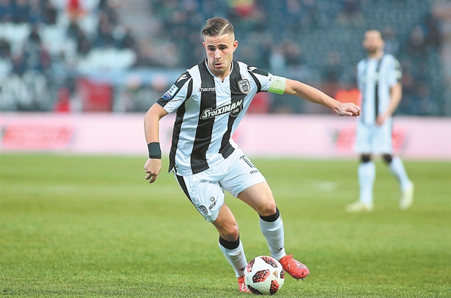 Η συγκίνηση των παλιών και ο «τρελός» Πασχαλάκης