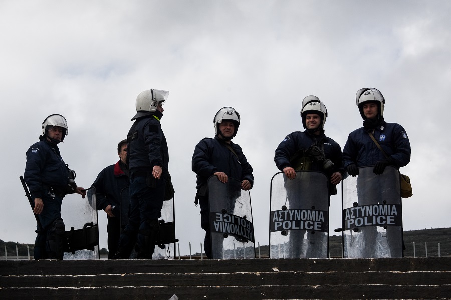 Πανικός στο Περιστέρι με οπαδούς του Ατρόμητου και του Πανιωνίου