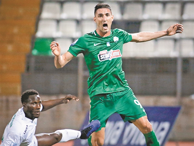 Ψάχνει τη σκανδάλη…