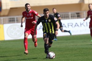 Επιστροφή σε τετράδα και «παράθυρο» για Μπογέ