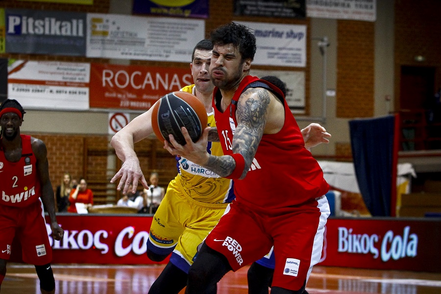 Νίκη με τα χίλια ζόρια για τον Ολυμπιακό στο Λαύριο