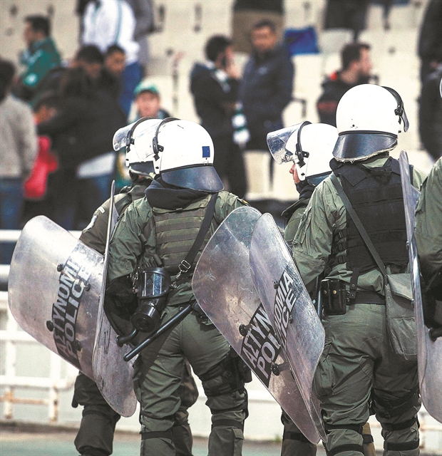 Μετράει όπλα υπεράσπισης