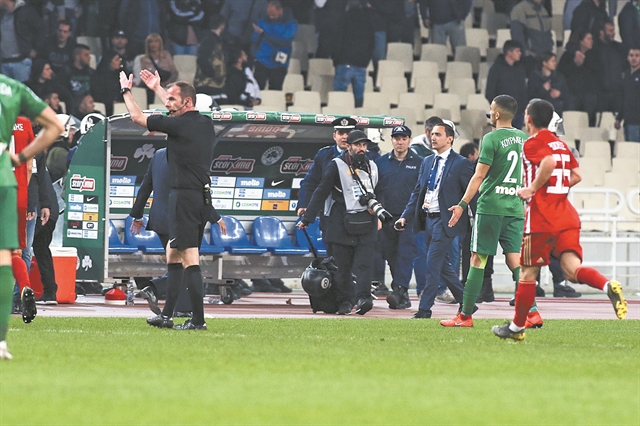 Απαγόρευση εισόδου στους συλληφθέντες