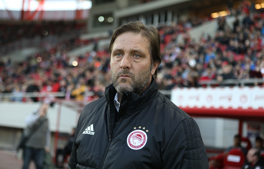 Ειρωνικός για τη διαιτησία ο Μαρτίνς