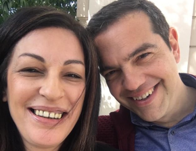 Προσωπικό Βατερλώ για τον Αλέξη Τσίπρα η παραίτηση Λοϊζου