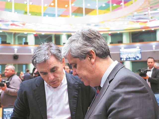 Πράσινο φως αλλά με αστερίσκους για τη δόση