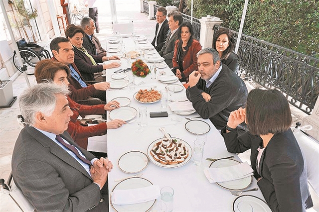 Κινήσεις απεγκλωβισμού από την υπόθεση Λοΐζου