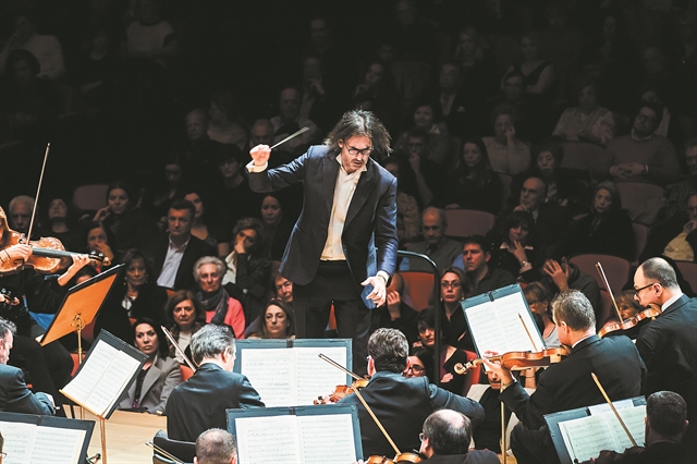 «Υψιστη ευθύνη σήμερα: να μη θέσεις σε κίνδυνο τη ζωή άλλων»