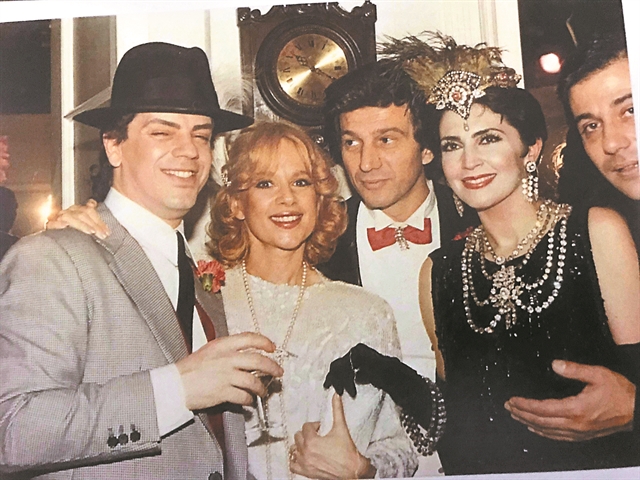 Αναζητώντας τις Απόκριες