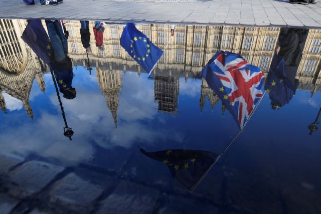 Brexit: Οι διαφωνίες εντός της κυβέρνησης υπονόμευσαν τις διαπραγματεύσεις με την ΕΕ