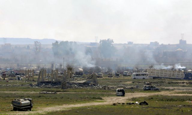 Συρία: Παραδόθηκαν περίπου 200 τζιχαντιστές στο τελευταίο οχυρό του ISIS