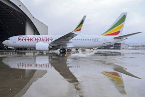 Υποχωρούν οι μετοχές της Boeing μετά την αεροπορική τραγωδία