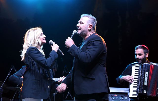 Διάσημοι έλληνες καλλιτέχνες που άλλαξαν το επίθετό τους