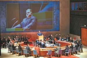 «Ναμπούκο» εξ αποστάσεως