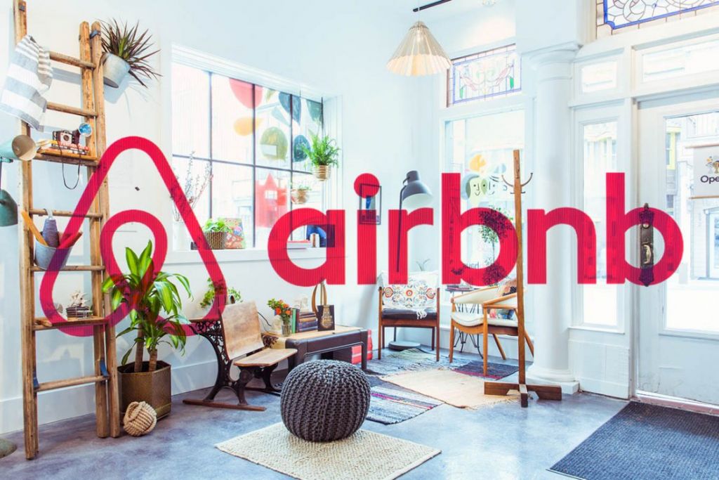 Airbnb: Χαμός στην αγορά με τις βραχυχρόνιες μισθώσεις – Δείτε γιατί υπάρχουν αντιδράσεις