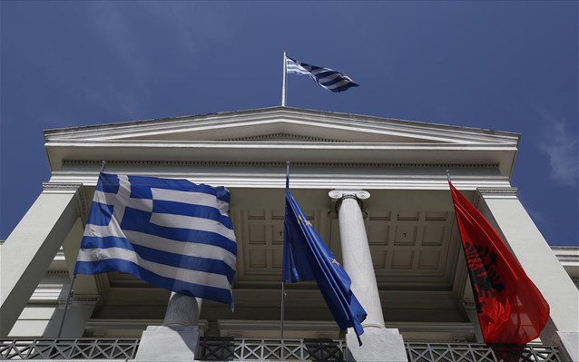 Οργή για τη δήμευση περιουσιών Ελλήνων της Χειμάρρας – Ηχηρό «μήνυμα» Τσίπρα στον Ράμα