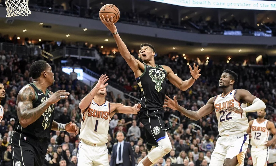 Το double double του Γιάννη που δεν αρκούσε κόντρα στους Σανς