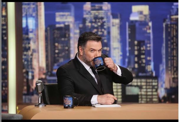 O Γρηγόρης Αρναούτογλου και η δημόσια ερωτική του εξομολόγηση