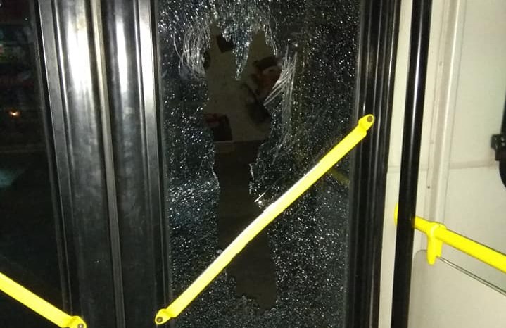 Νέα επίθεση με πέτρες σε λεωφορείο του ΟΑΣΑ