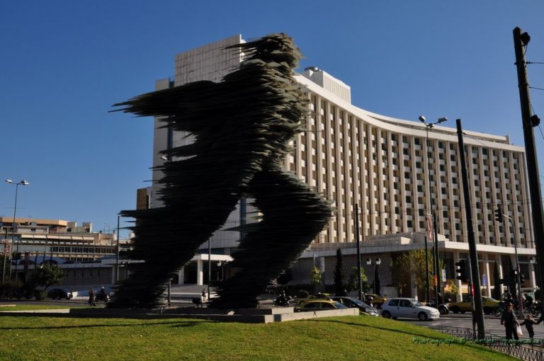 Βαρώτσος: Ο «Δρομέας» δεν πάει πουθενά – Φοβάμαι ότι θα την πληρώσουν άλλα αγάλματα