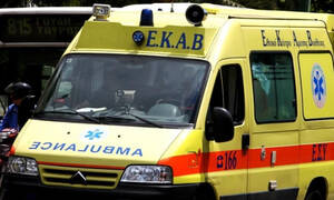 Απίστευτη τραγωδία: Πέθανε 35χρονη που συνόδευε τον πατέρα της στο νοσοκομείο