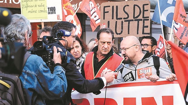 Πόλεμος στις αίθουσες