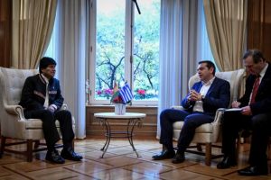 Τσίπρας σε Μοράλες: Μας συνδέουν κοινές αξίες με τη Βολιβία