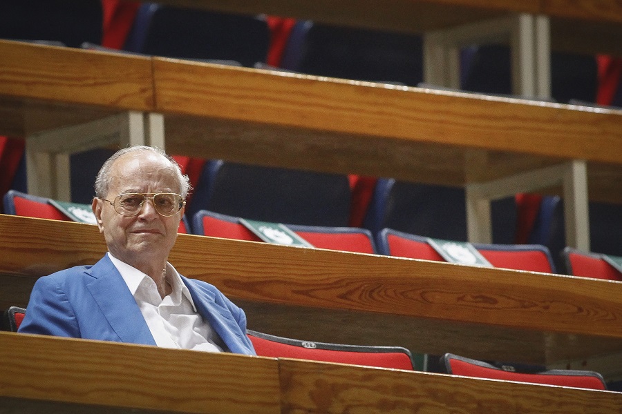 Θανάσης Γιαννακόπουλος : Σε λαϊκό προσκύνημα η σορός του