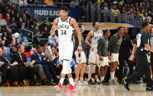 Με Γιάννη το Top 10 του NBA