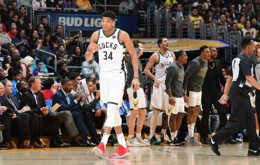 Με Γιάννη το Top 10 του NBA