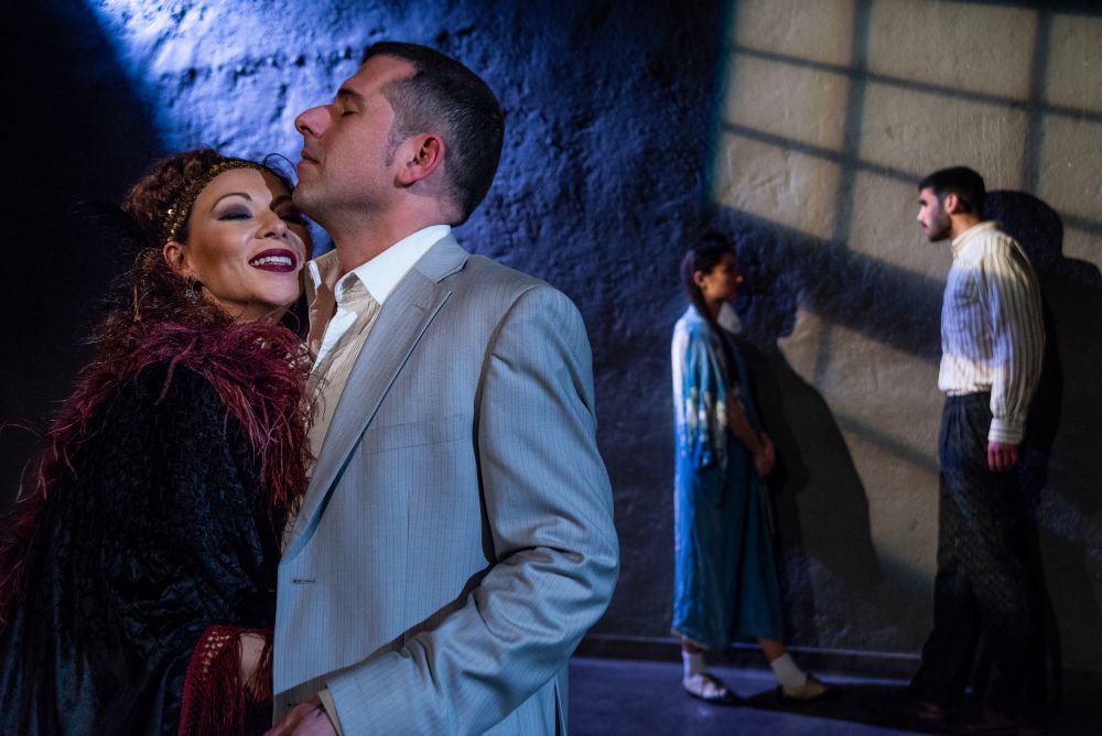 Ο Διαμαντής Καραναστάσης διηγείται μια «Ιστορία Έρωτα και Αναρχίας»