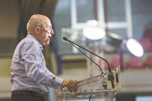 Ο Σημίτης «κόβει» τη Γέφυρα