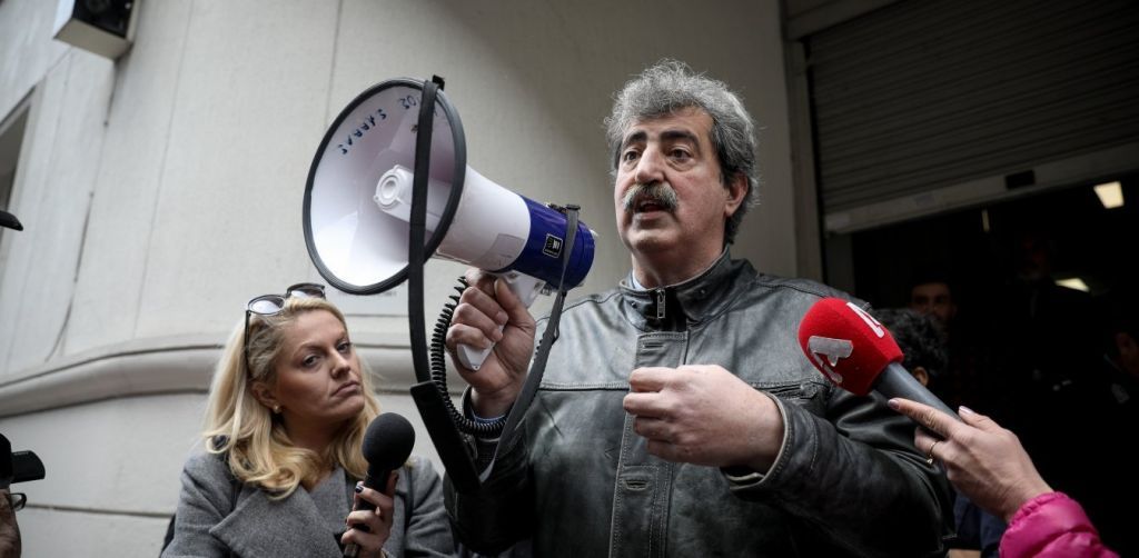 Πολάκης με ντουντούκα στον Πρόεδρο της ΠΟΕΔΗΝ: Το βρήκες το υπουργείο