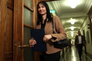 Το μεσημέρι η ψηφοφορία για την «τροπολογία Κουντουρά»