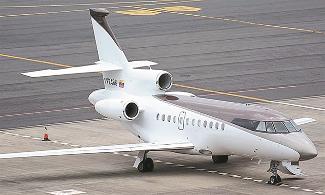 Οχι απλά γνώριζαν για την πτήση αλλά είχαν κλείσει την αίθουσα VIP του αεροδρομίου