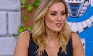 Ελεονώρα Μελέτη: Γιατί εμφανίστηκε όλο μελανιές στο σώμα της (φωτογραφία)