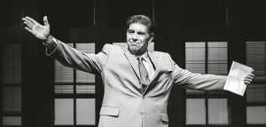 Υπάρχει και ελληνική κωμωδία