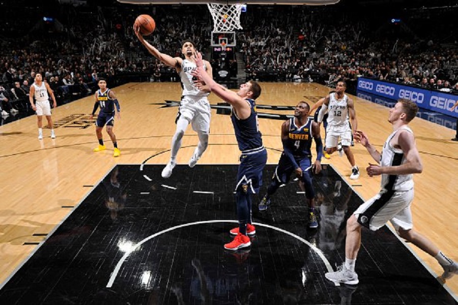 ΝΒΑ : Επαιξαν με τη… φωτιά οι Σπερς, περίπατος για τους Νετς