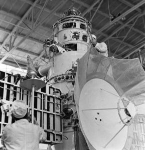 Σοβιετικό διαστημικό σκάφος ετοιμάζεται να πέσει στη Γη