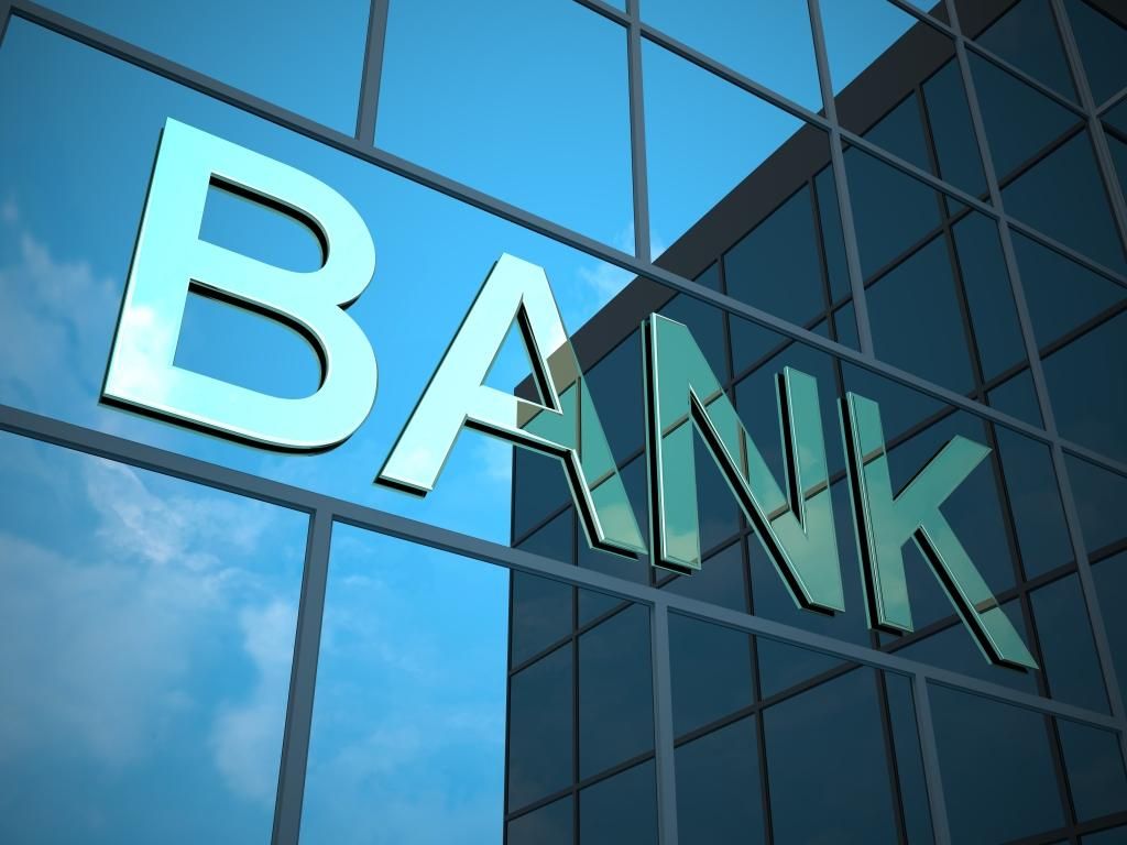 Τι αλλάζει στο ωράριο συναλλαγών στις τράπεζες από 1η Μαΐου