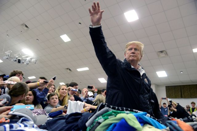 Ο Τραμπ θα ζητήσει 8,6 δισ. δολάρια για το τείχος