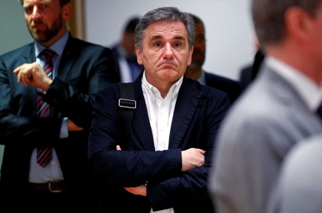 Δεν έπιασε ο εκβιασμός του Μαξίμου για την πρώτη κατοικία